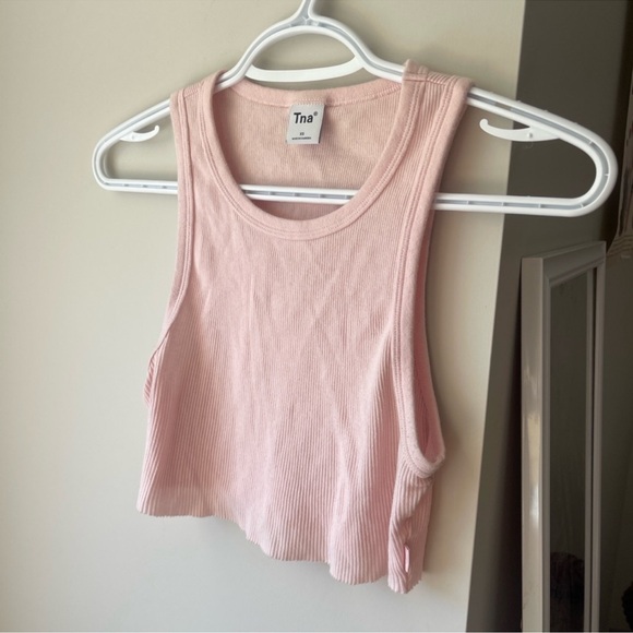 TNA Ribbed Cropped Racer Tank Soft Pink XS - Picture 3 of 6